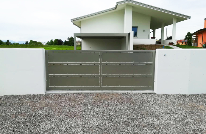 Portoni CRS - Costruzioni metalliche